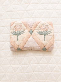New Grain Granny Quilt in Flowers