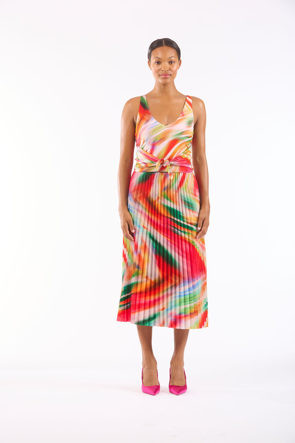 Le Superbe Pleated Skirt in Bold Swirl