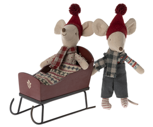 Maileg Mouse Sleigh in Red