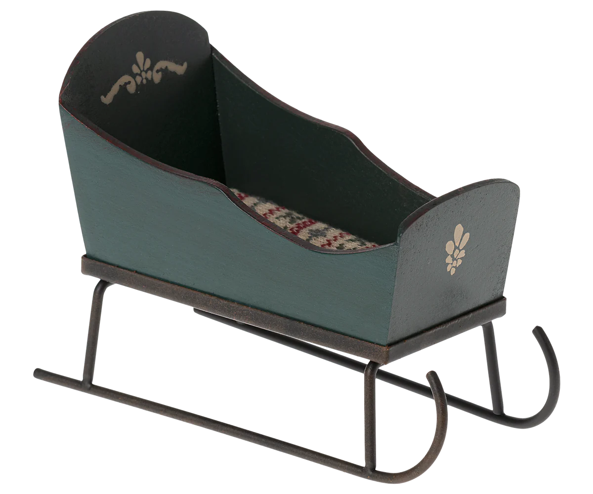 Maileg Mouse Sleigh in Green