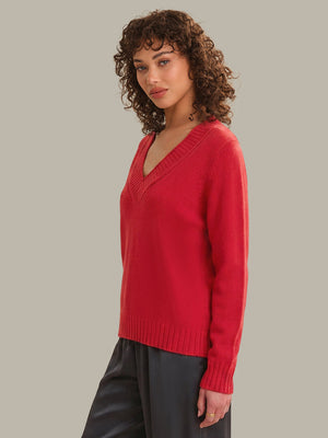 525 America Virginia V-Neck Pullover in True Red