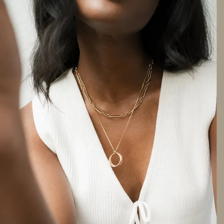 Mod + Jo Callie Ring Pendant Necklace in Gold