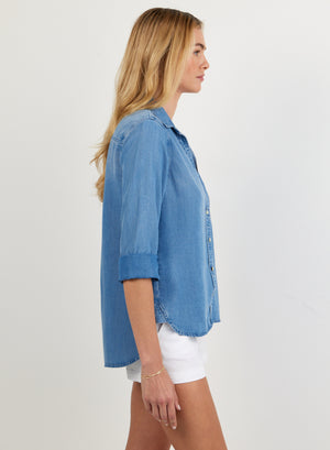 Bella Dahl Shirttail Button Down in Indigo Harbor Wash