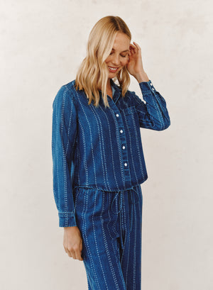 Bella Dahl Long Sleeve Cropped Shirt in Indigo Stripe
