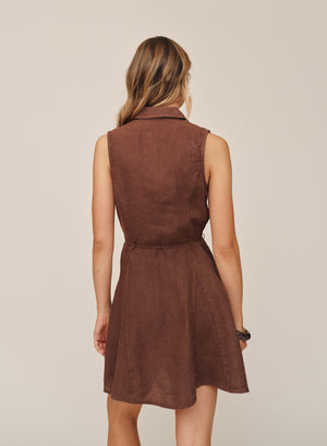 B6789-331-302 - SLEEVELESS SEAMED SHIRT DRESS