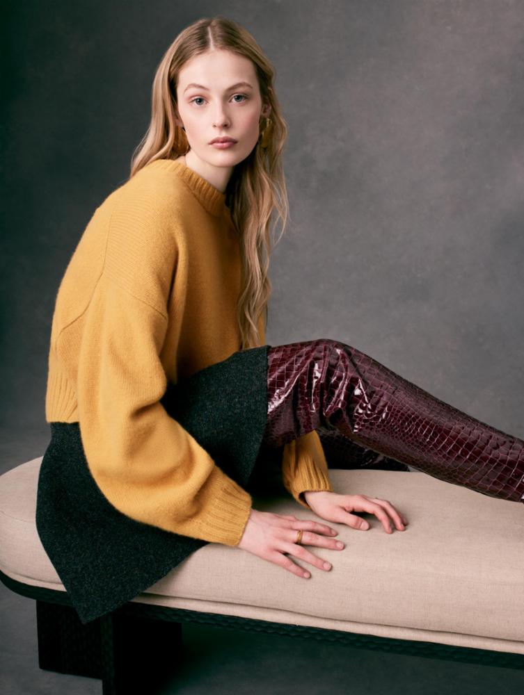 White + Warren Cashmere Luxe Boxy Crew Sweater in Goldenrod