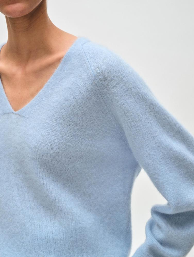 White + Warren Brushed Easy V-neck Sweater in Misty Blue