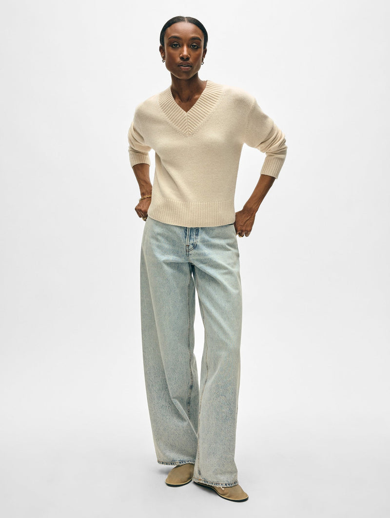 White + Warren Cashmere V-neck in Natural
