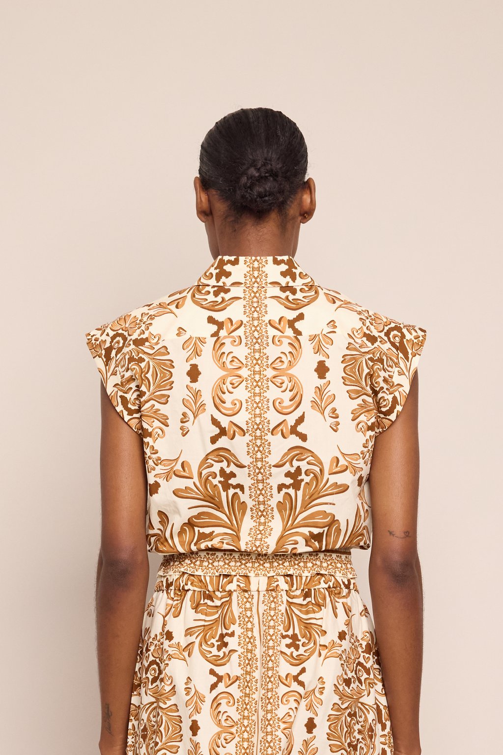 Cara Cara Octavia Top in Saltaire Brown