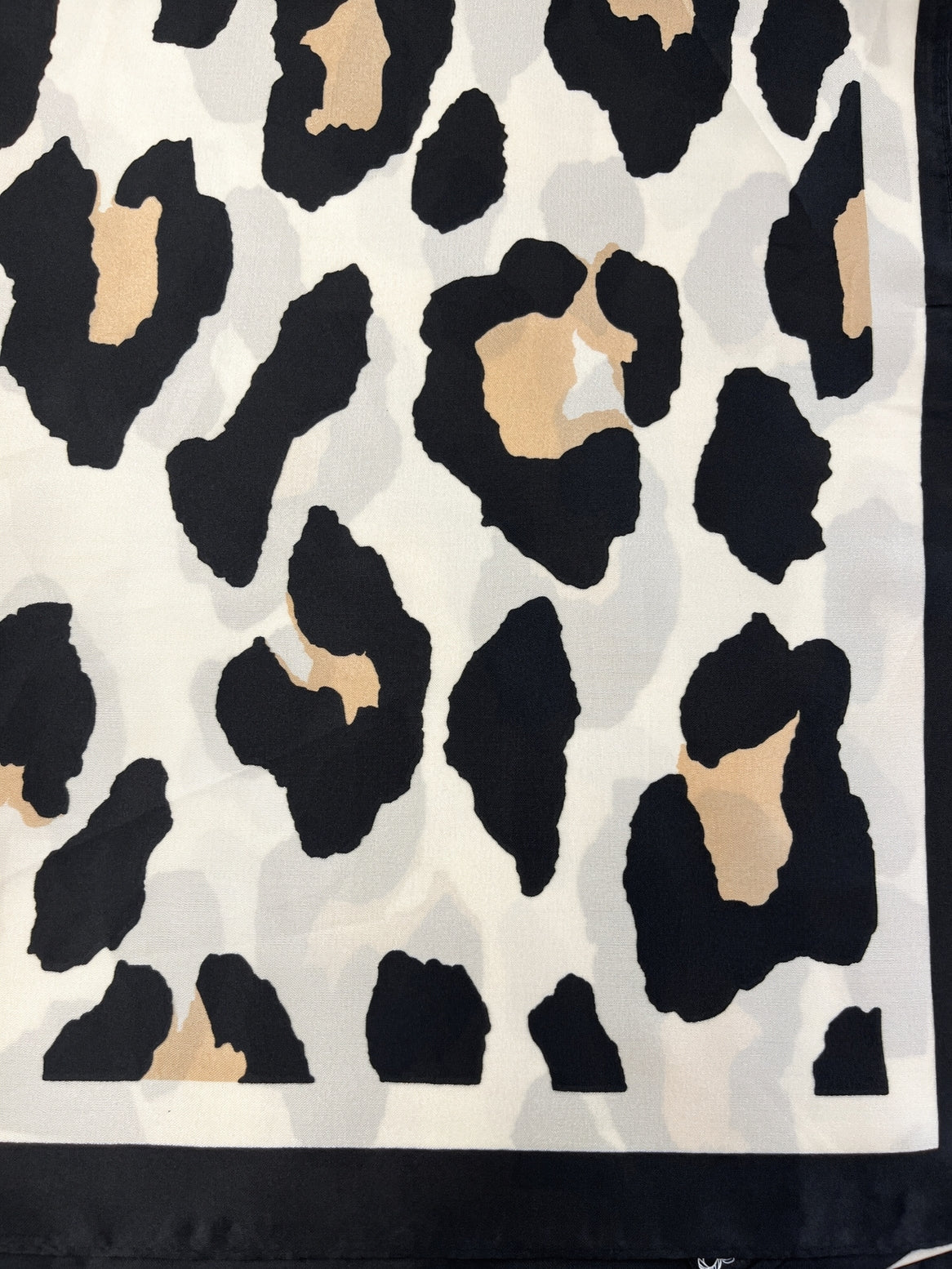 German Fuentes Handbags - Elegant Square Scarves