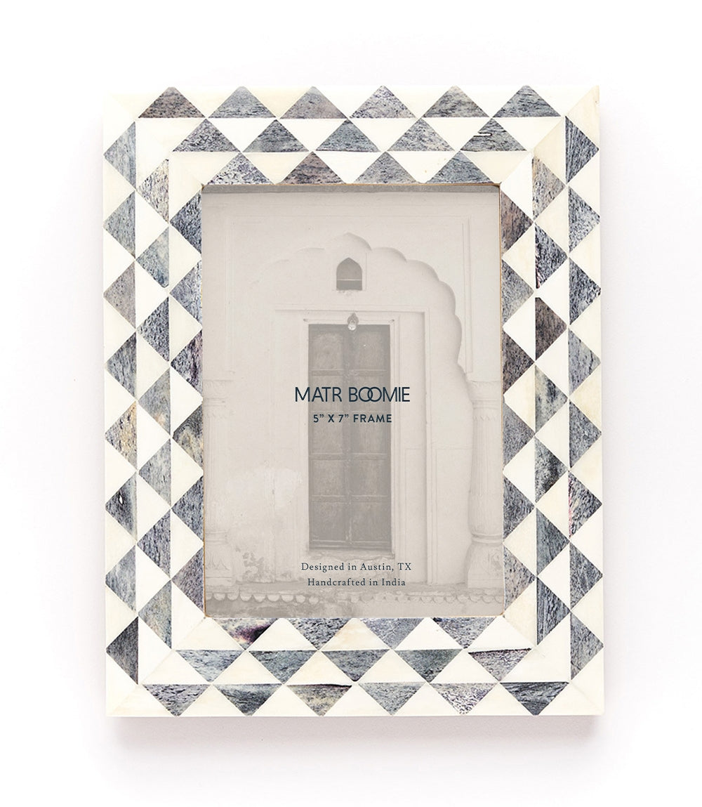 MATR BOOMIE Varuna 5x7 Gray & White Picture Frame