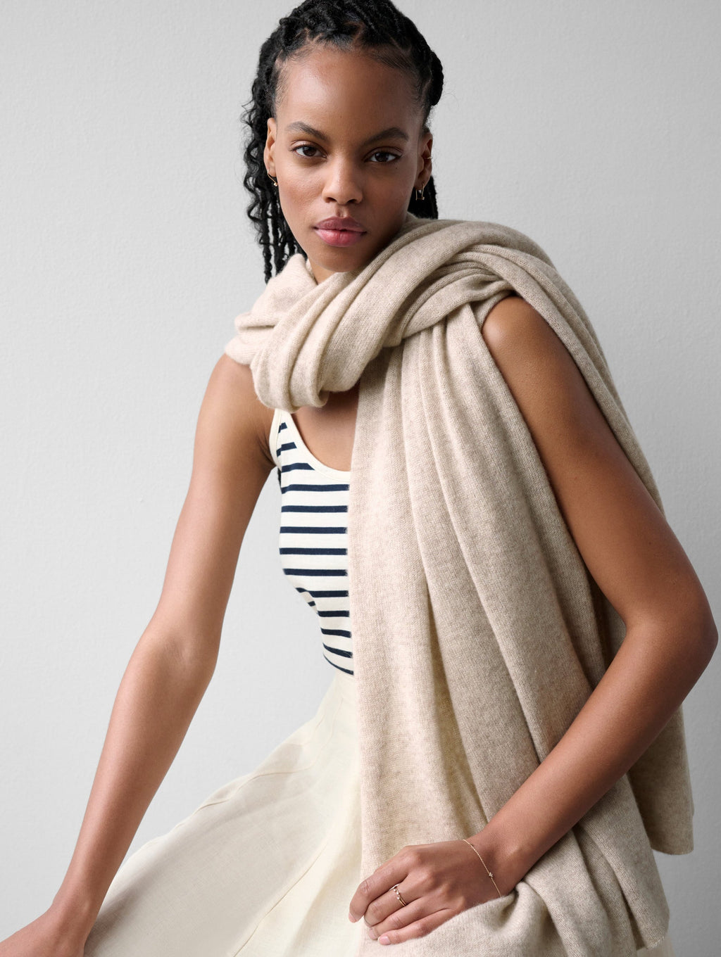 White + Warren Cashmere Travel Wrap in Sand Wisp Heather