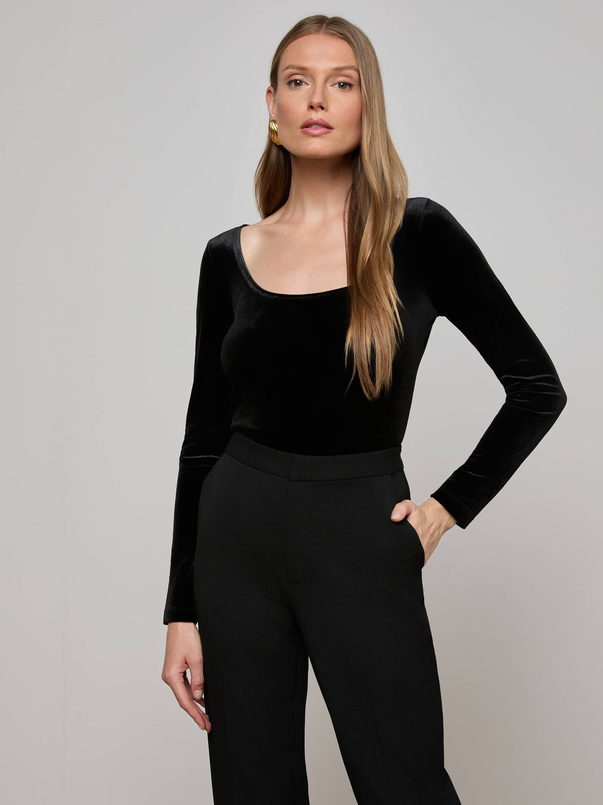 L'Agence Jelena Velvet Top in Noir