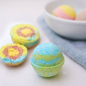 KiwiCo Planet Bath-Bombs Science Kit for Kids