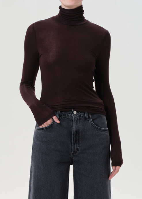 AGOLDE Pascale Turtleneck In Root