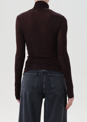 AGOLDE Pascale Turtleneck In Root