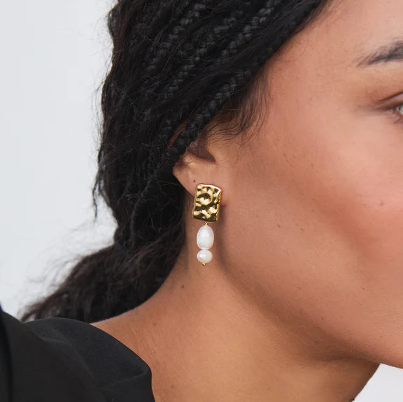 fyb Beatrice Drop Earrings in Gold