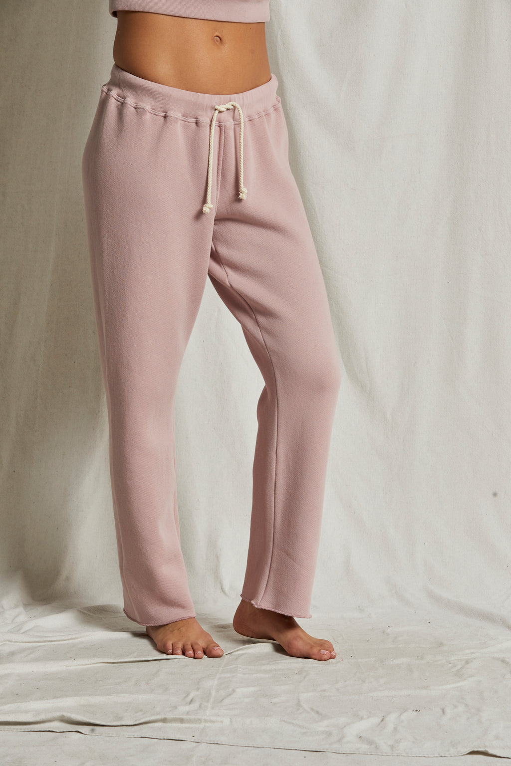 perfectwhitetee Collins Fleece Straight Leg Sweatpant in Mauve