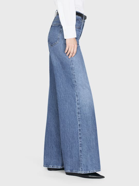 Frame Easy Wide Flare Jean in Lucite