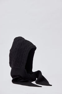 CABLE HOODED SCARF