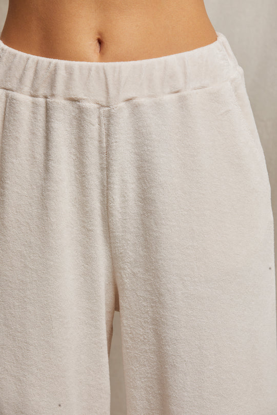 perfectwhitetee Holly Velour Wide Leg Sweatpant in Sugar