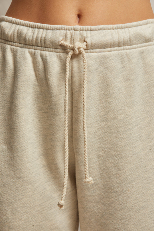 perfectwhitetee Michelle Fleece Jogger in Oatmeal