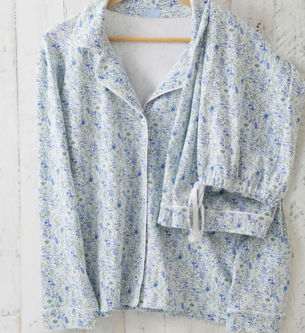 Joy Street Kids Women's Long Pajama Set in Birth Flowers
