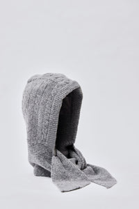 CABLE HOODED SCARF