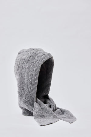 CABLE HOODED SCARF