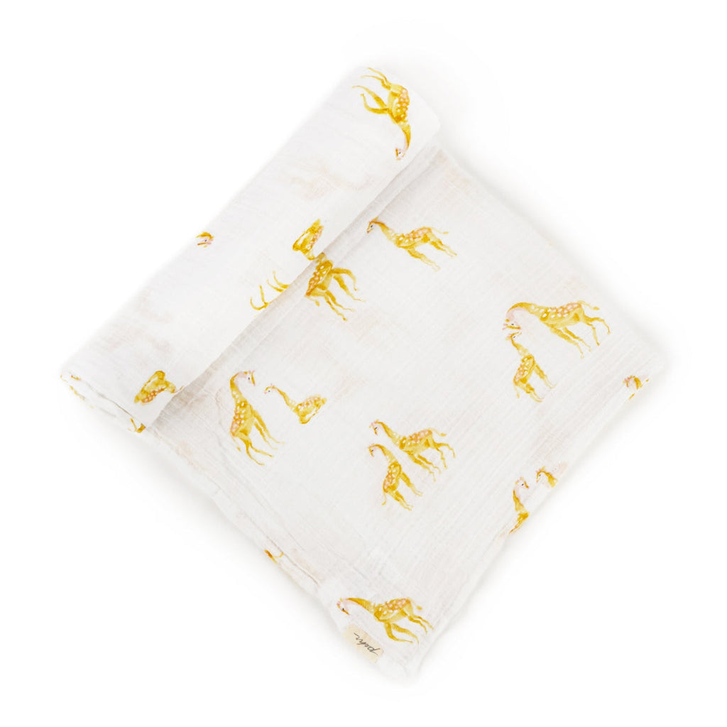 Pehr Swaddle Blanket in Follow Me Giraffe