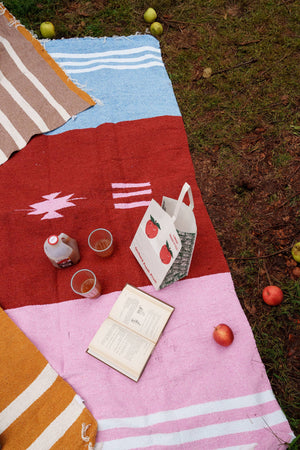 Caminito Horizonte Cereza Blanket Roll