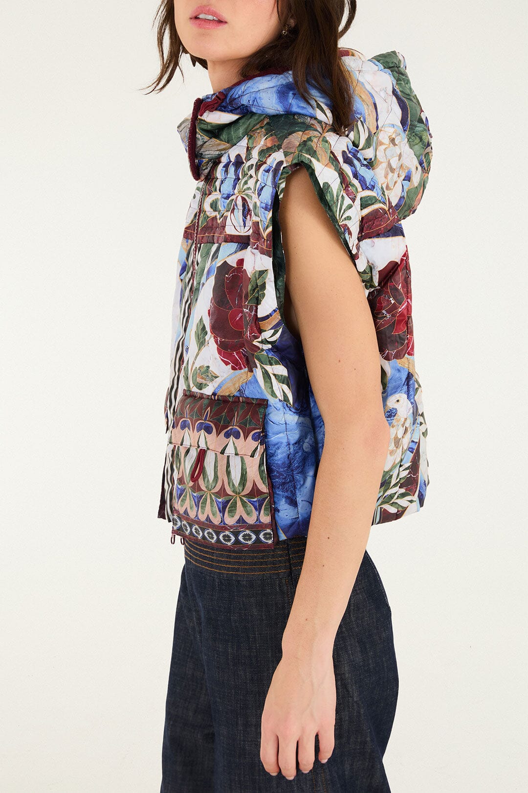 Farm Rio Pietra Cura Cropped Puffer Jacket in Tapestry