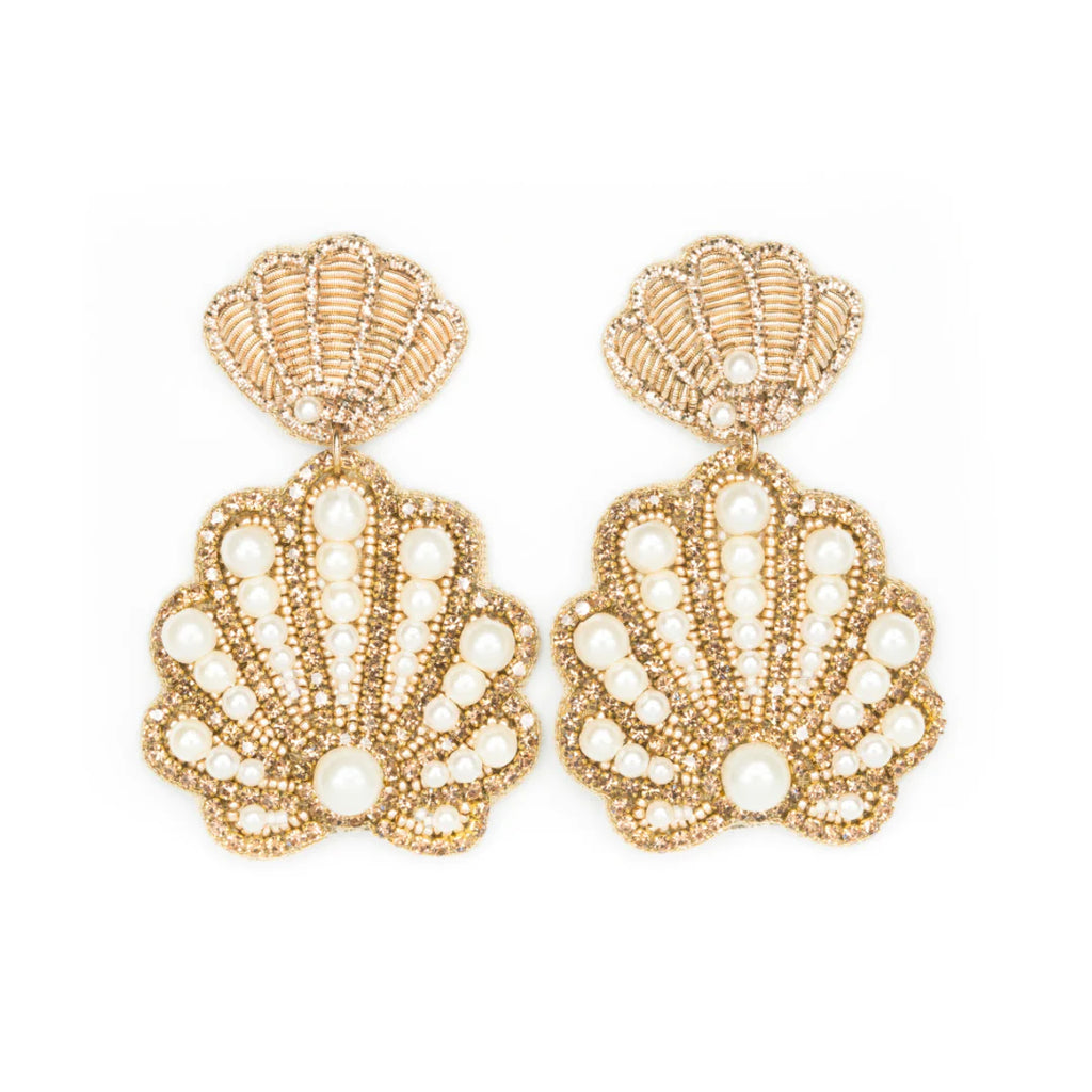 Beth Ladd Small Seashell Earrings in Gold/Pearl