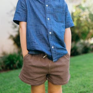 Minnow Boys Micro Gingham Shorts in Cocoa