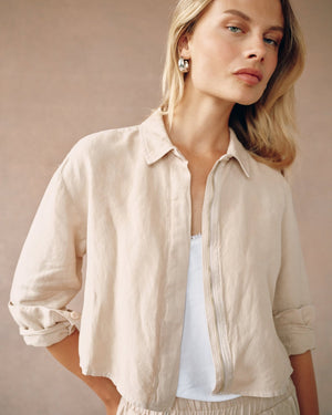 Bella Dahl Oversized Cropped Shacket in Moroccan Sand