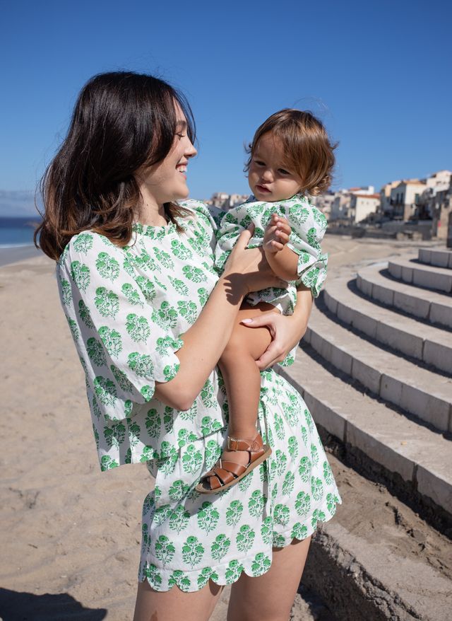 Pink Chicken Misha Scallop Set in Green Strawflower