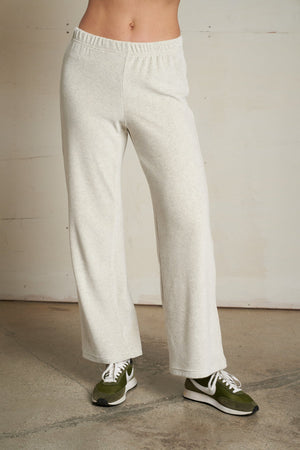 perfectwhitetee Alex Velour Sweatpant in Oatmeal