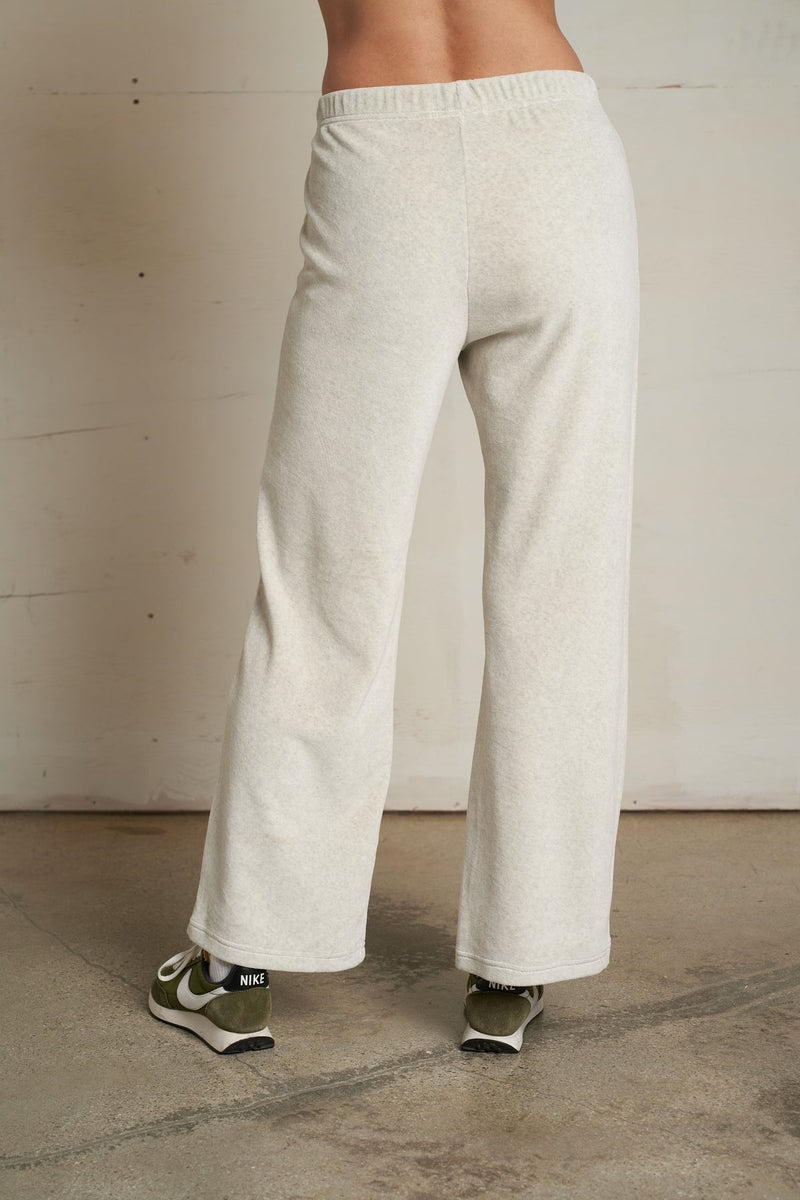perfectwhitetee Alex Velour Sweatpant in Oatmeal