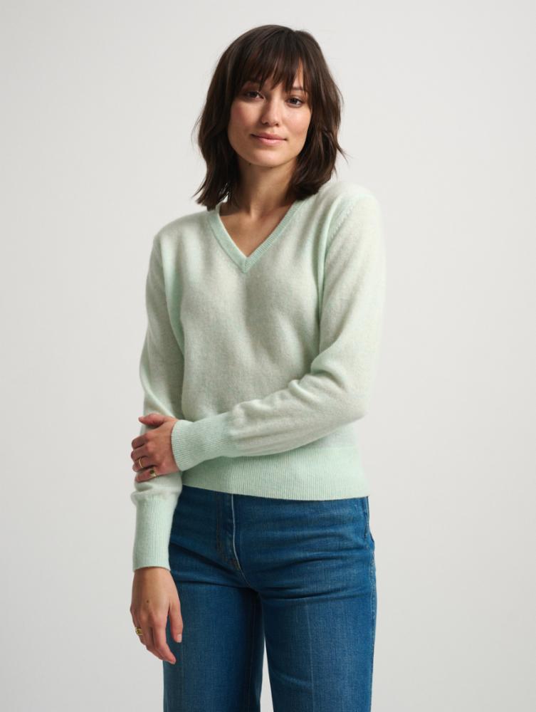 White + Warren Cashmere V-neck in Seafoam Heather