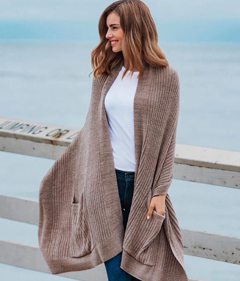Barefoot dreams lite travel shawl discount